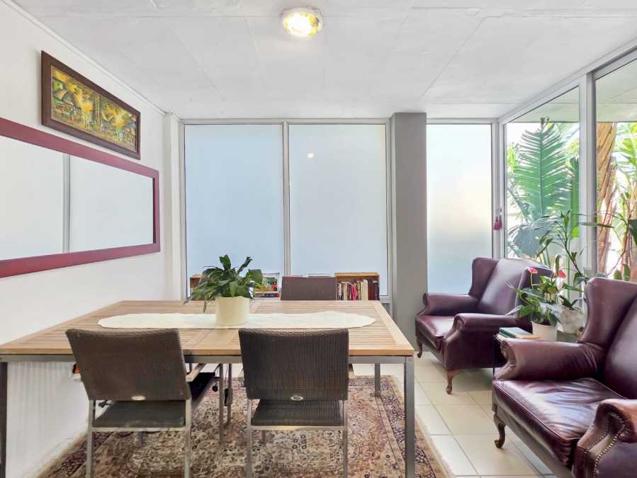 1 Bedroom Property for Sale in Fresnaye Western Cape